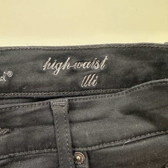 COPY - NWOT 7 For All Mankind Ali jeans in black, size 27. - Picture 8 of 11
